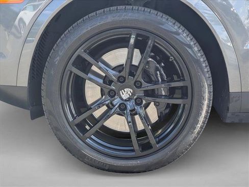 Used 2021 Porsche Cayenne Coupe AWD/4WD image 26