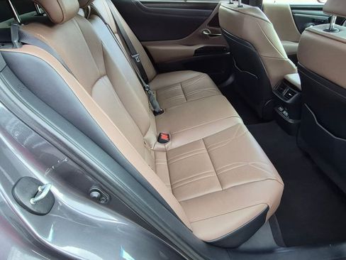 Used 2023 Lexus ES 350 Ultra Luxury w/ Accessory Package (Z2) FWD image 18