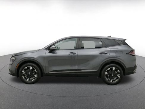 Used 2026 Kia Sportage LX FWD image 4