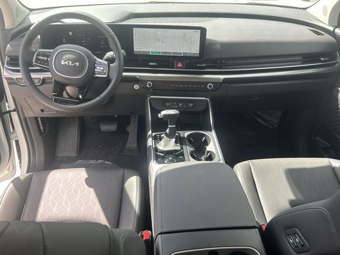 New 2026 Kia Carnival SX FWD image 13