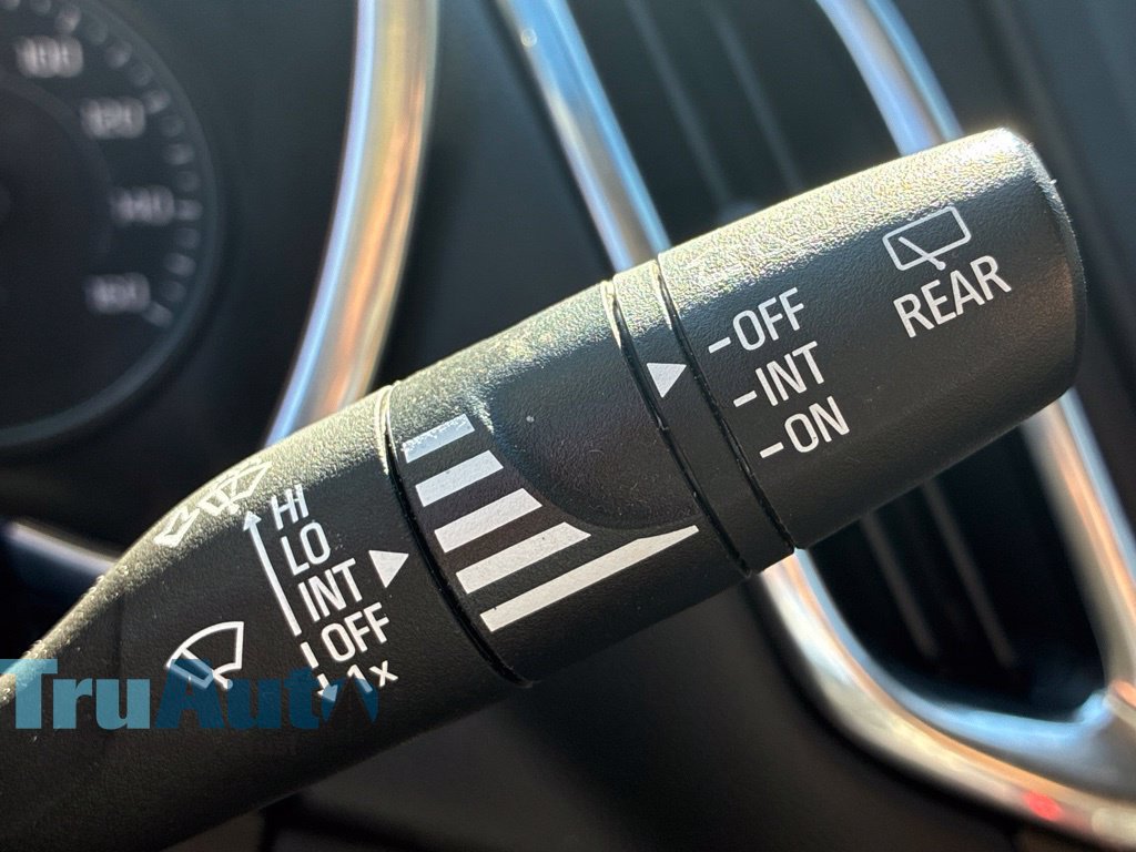 Used 2022 Chevrolet Equinox LT FWD image 33