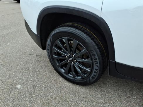 Certified 2023 Chevrolet Traverse RS w/ LPO, Floor Liner Package image 6