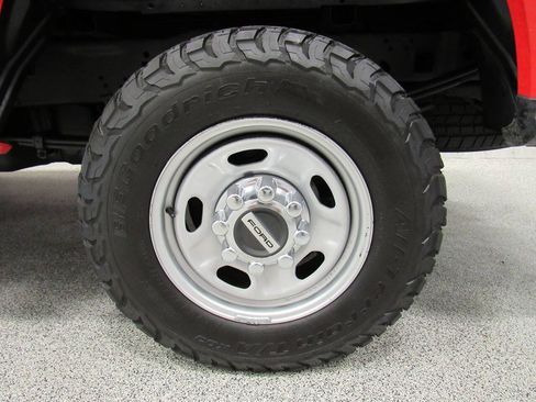 Used 2023 Ford F250 XL w/ XL Chrome Package AWD/4WD image 11