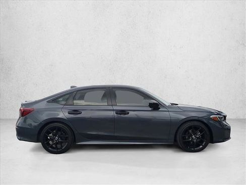 Used 2025 Honda Civic Sport image 4