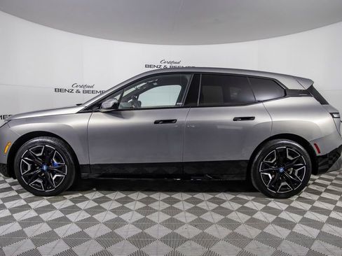 Used 2023 BMW iX xDrive50 w/ Sport Package image 10