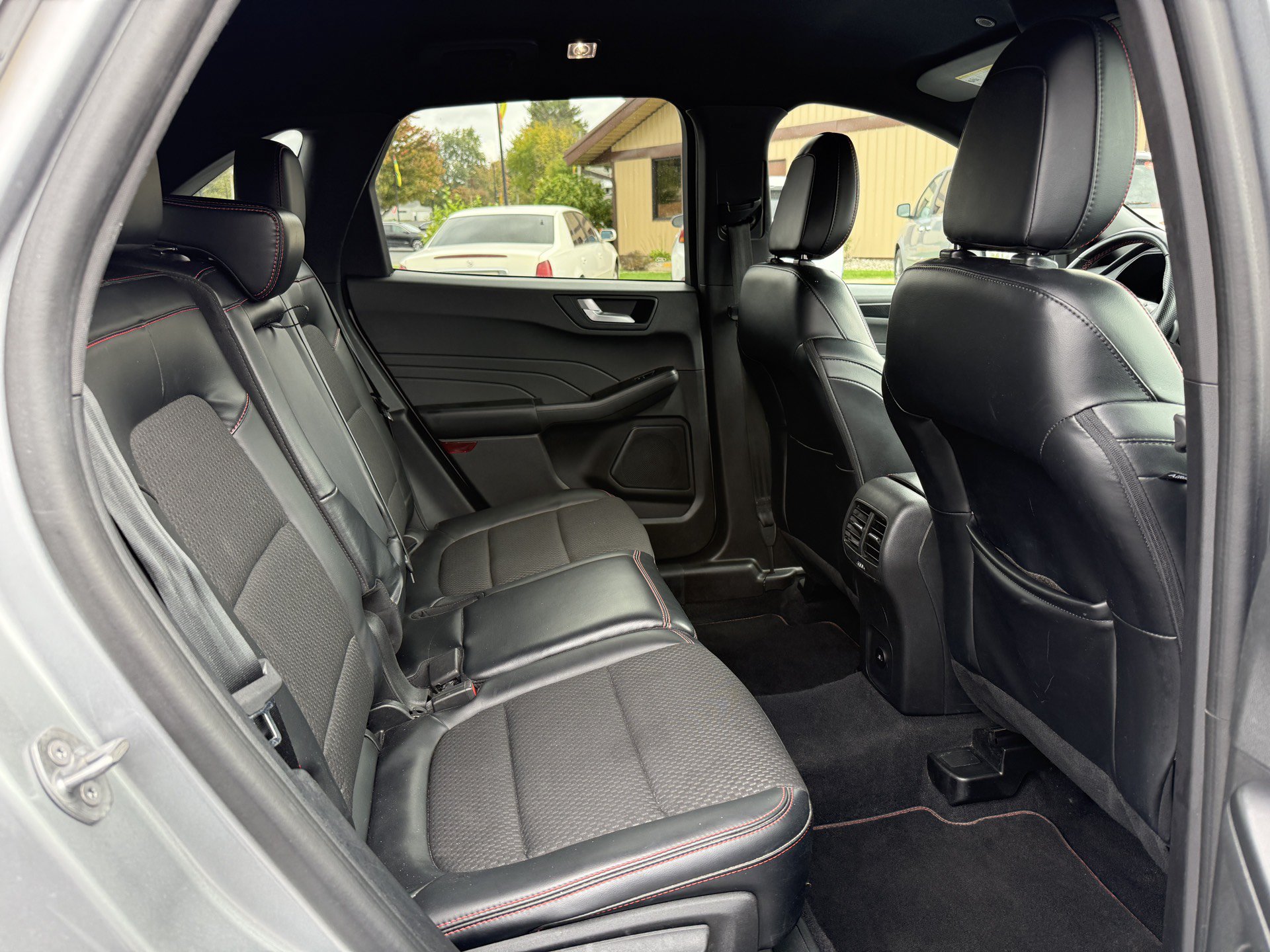 Used 2023 Ford Escape ST-Line w/ Tech Pack #1 FWD image 28