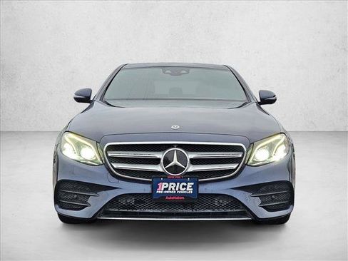 Used 2018 Mercedes-Benz E 300 image 2