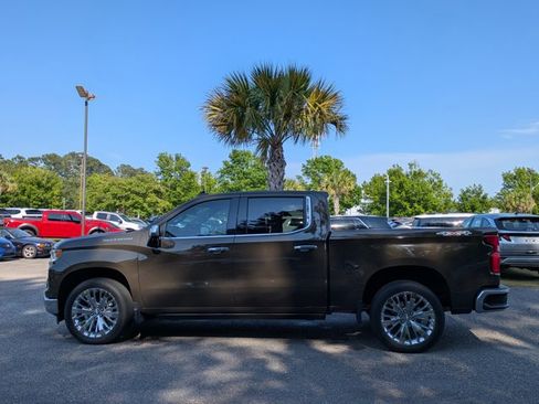 Used 2023 Chevrolet Silverado 1500 LTZ w/ LTZ Premium Package image 9