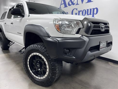 Used 2015 Toyota Tacoma 4x4 Double Cab w/ Convenience Package image 19