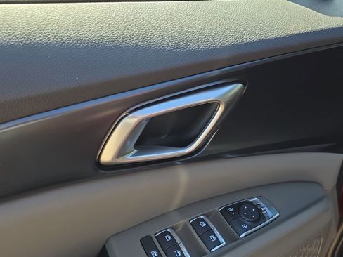 New 2026 Kia Carnival FWD image 19