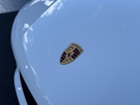 New 2026 Porsche Macan image 32