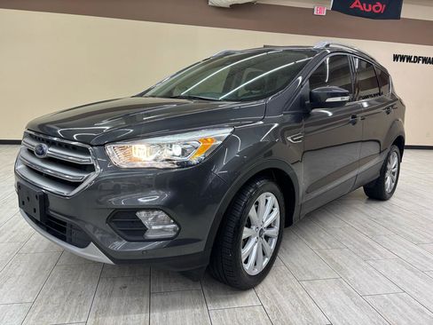 Used 2017 Ford Escape Titanium w/ Equipment Group 301A FWD image 5