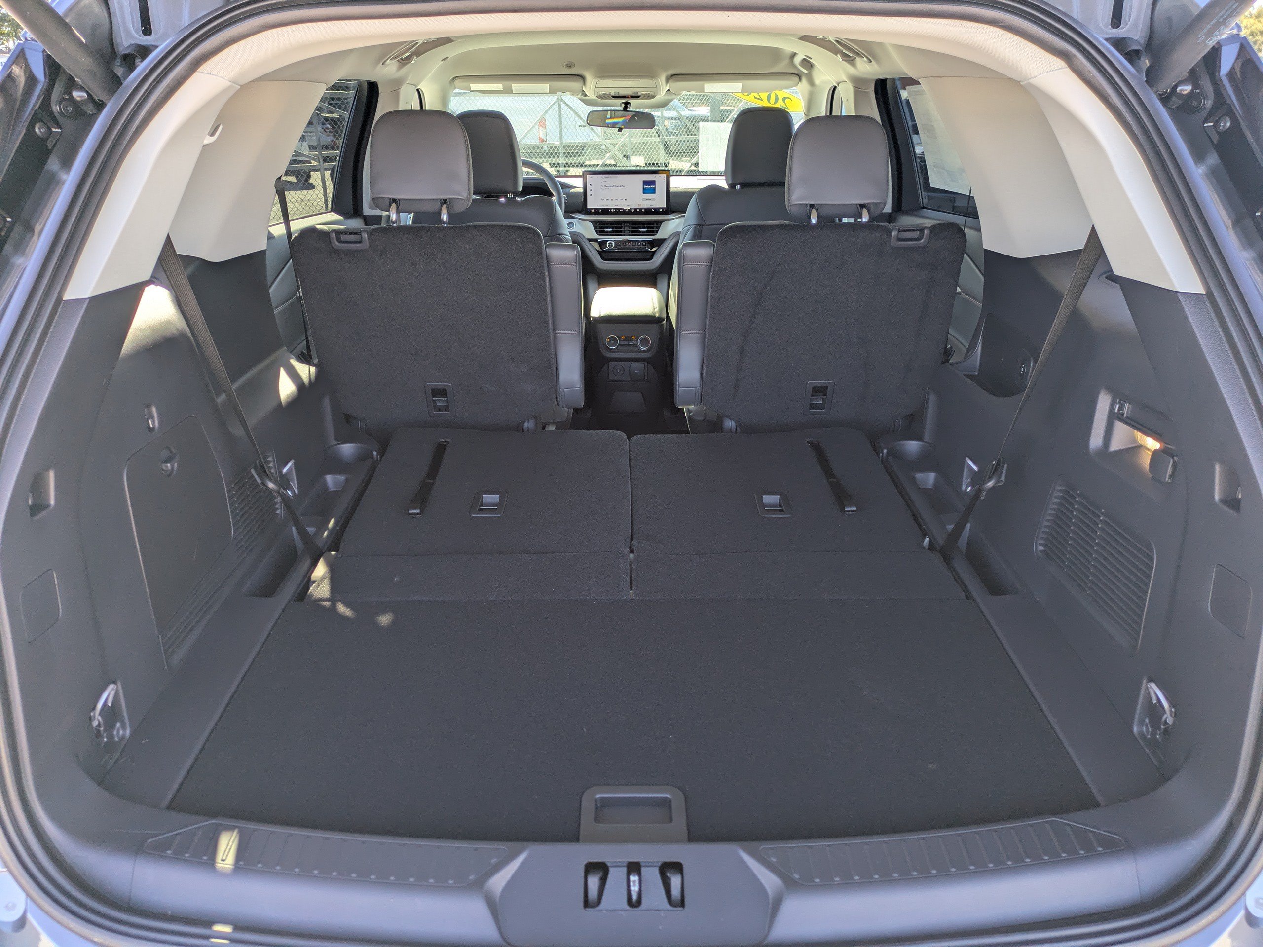 New 2026 Ford Explorer Active w/ Active Comfort Package RWD image 11