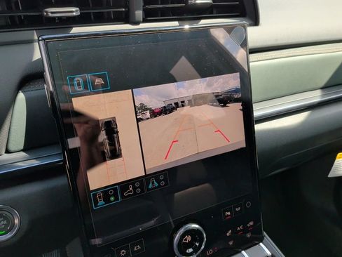 New 2026 GMC Terrain AT4 w/ Technology Package II AWD/4WD image 25