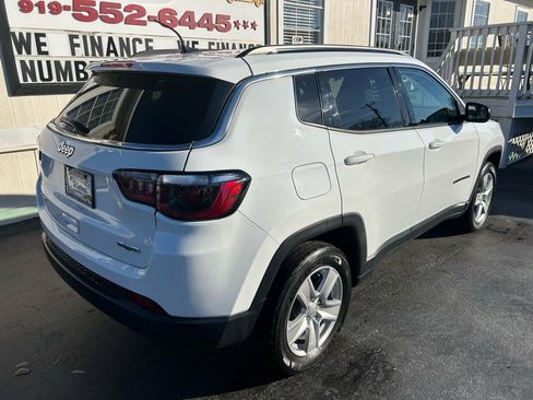 Used 2022 Jeep Compass Latitude image 7