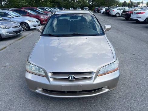 Used 2000 Honda Accord LX image 3
