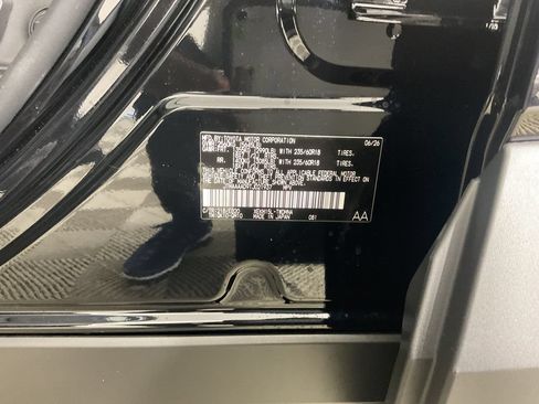 New 2026 Toyota C-HR AWD/4WD image 27