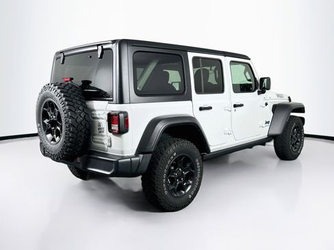 Used 2023 Jeep Wrangler Unlimited w/ Cold Weather Group AWD/4WD image 9
