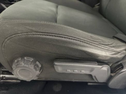 Used 2018 Jeep Wrangler Unlimited Sport S AWD/4WD image 21