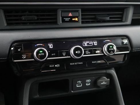 Certified 2025 Honda Pilot EX-L image 23