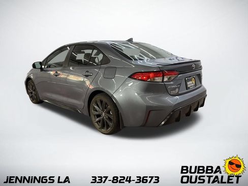 Used 2026 Toyota Corolla SE w/ SE Package FWD image 3
