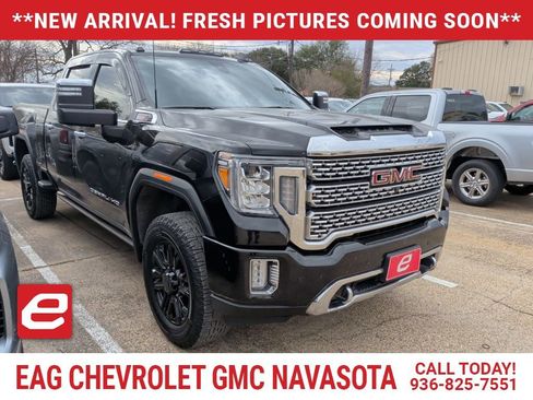 Used 2022 GMC Sierra 3500 Denali w/ Denali Black Diamond Edition image 1