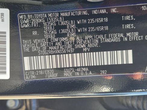 Used 2022 Toyota Highlander XLE AWD/4WD image 25