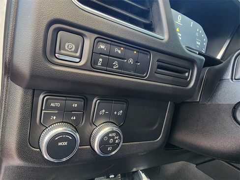 Used 2023 GMC Yukon AT4 image 19