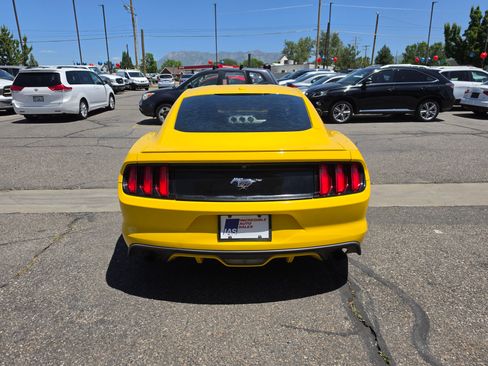 Used 2016 Ford Mustang Premium RWD image 5
