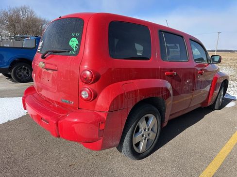 Used 2011 Chevrolet HHR LT image 9