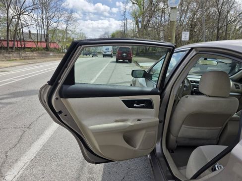 Used 2013 Nissan Altima 2.5 S image 20