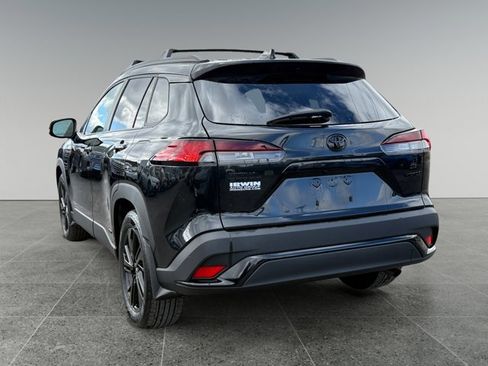 Used 2024 Toyota Corolla Cross AWD Hybrid w/ Moonroof Package image 3