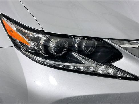 Used 2017 Lexus ES 350 w/ Luxury Package FWD image 41