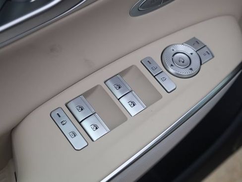 New 2026 Genesis GV70 2.5T Advanced AWD/4WD image 14