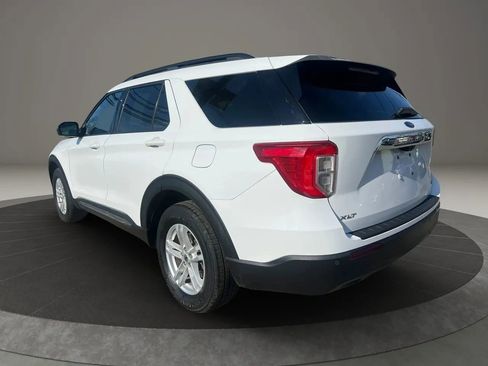 Used 2020 Ford Explorer XLT AWD/4WD image 7