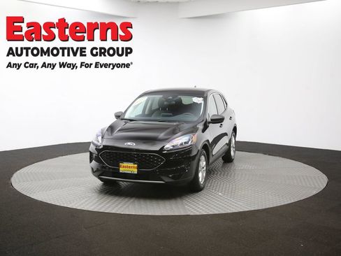 Used 2022 Ford Escape SE image 53