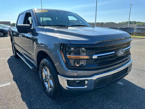 Used 2025 Ford F150 XLT w/ Equipment Group 301A Standard AWD/4WD image 17