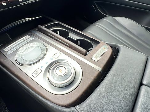 Used 2022 Genesis G80 2.5T w/ Advanced Package image 32