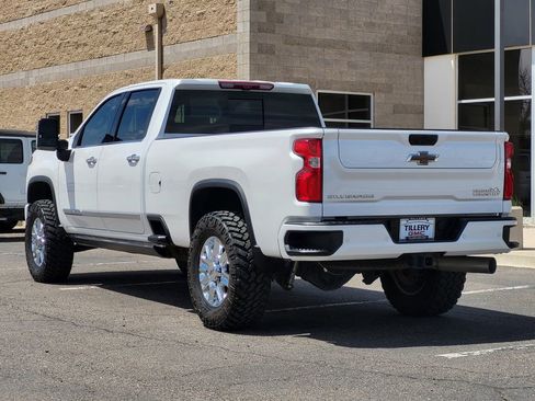 Used 2024 Chevrolet Silverado 3500 High Country w/ High Country Premium Package AWD/4WD image 5