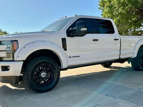 Used 2018 Ford F350 King Ranch w/ King Ranch Ultimate Package AWD/4WD image 6
