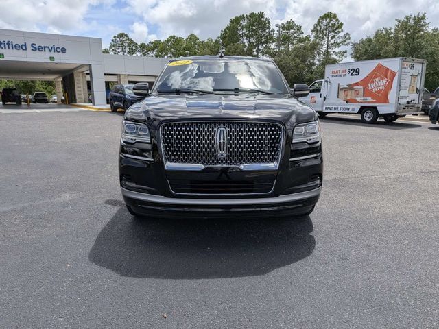 Used 2022 Lincoln Navigator 4WD image 7