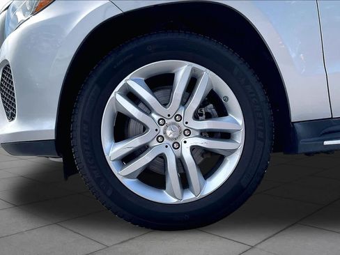 Used 2017 Mercedes-Benz GLS 450 4MATIC image 10