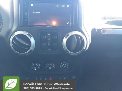 Used 2016 Jeep Wrangler Unlimited Rubicon w/ Dual Top Group image 24