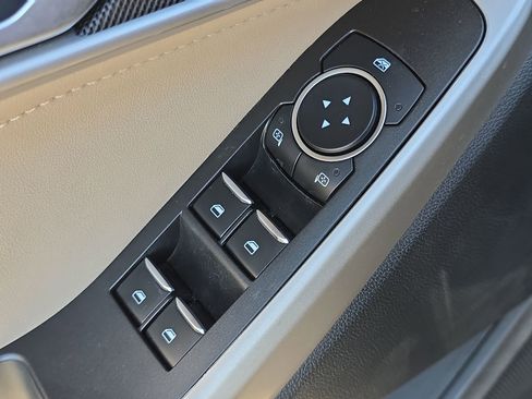 Certified 2023 Ford Explorer XLT image 13