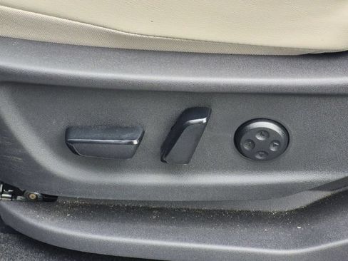 Used 2023 Nissan Ariya FWD image 14
