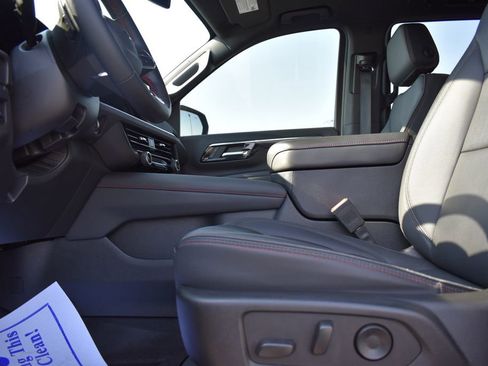 Used 2025 Chevrolet Tahoe RST w/ RST Capability Package image 8