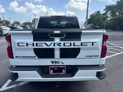 Used 2023 Chevrolet Silverado 1500 Custom w/ Rally Edition RWD image 5
