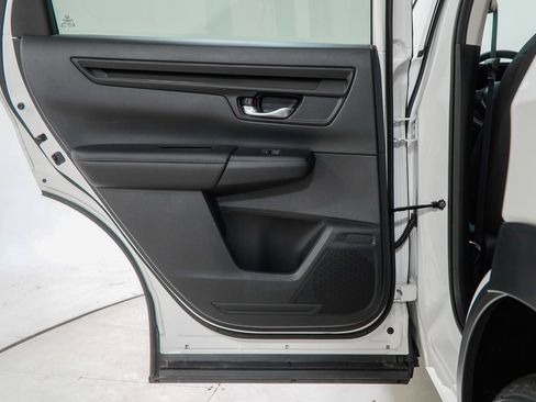 Certified 2026 Honda CR-V EX image 38