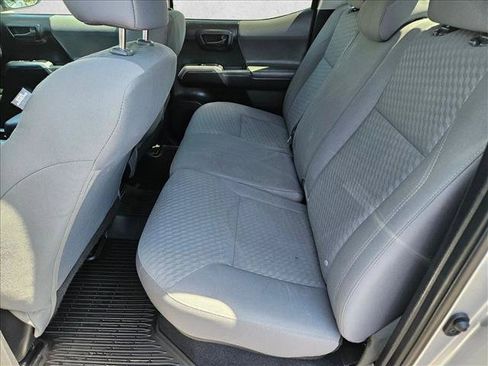 Used 2021 Toyota Tacoma SR5 RWD image 17