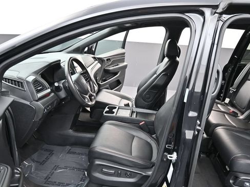 Used 2025 Honda Odyssey Sport-L image 12